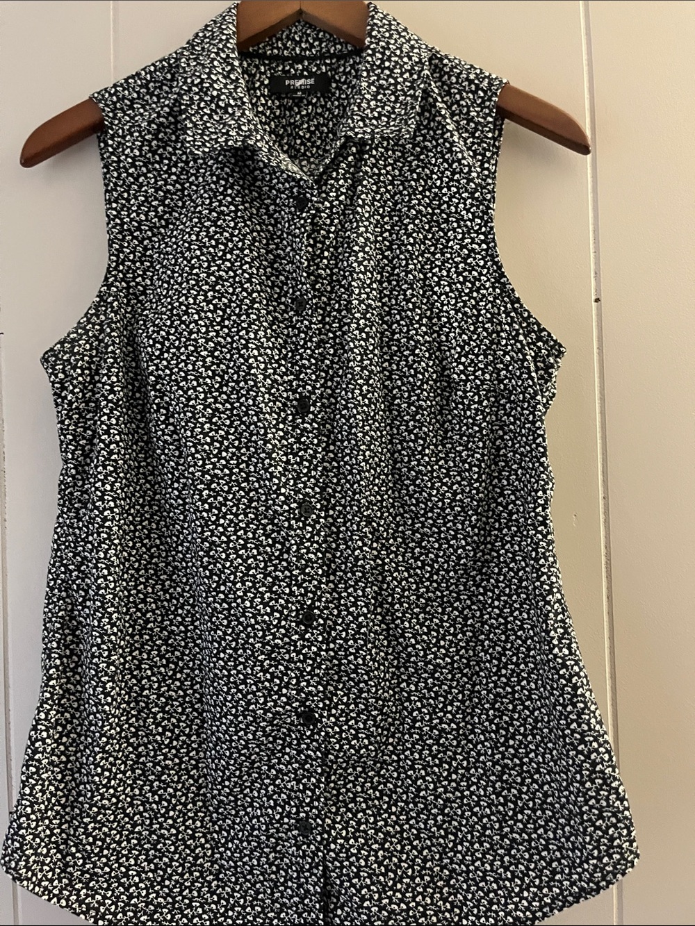 Style & Co. Black and White Sleeveless Button-Front Blouse